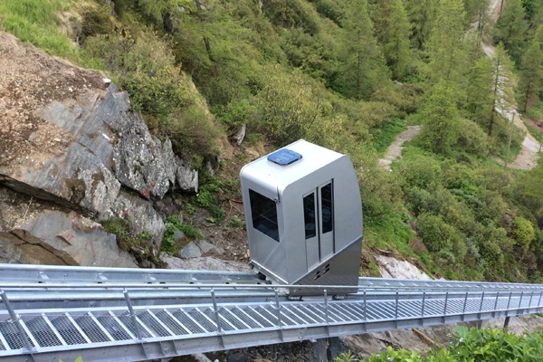 Yamaç ( Yatay ) Asansörü